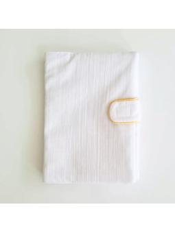 Protège Carnet de Santé Blanc et Or