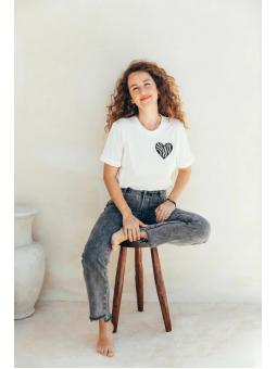 T-shirt d'allaitement Cœur Zèbre – L'audace graphique au service des mamans allaitantes